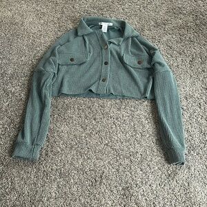 altard state cropped loose fit long sleeve